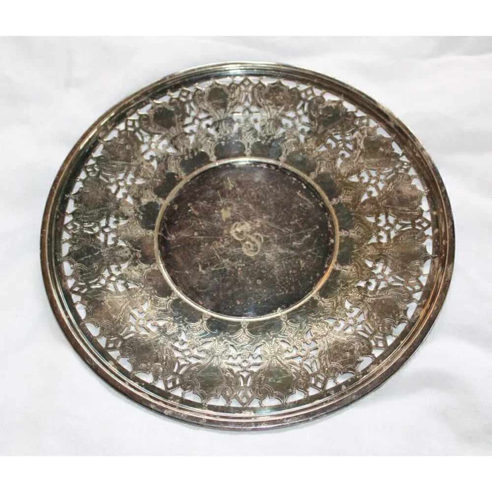 Vintage EPNS 3025 Mfg. Co Silver Plate tray Ornate Round made in USA